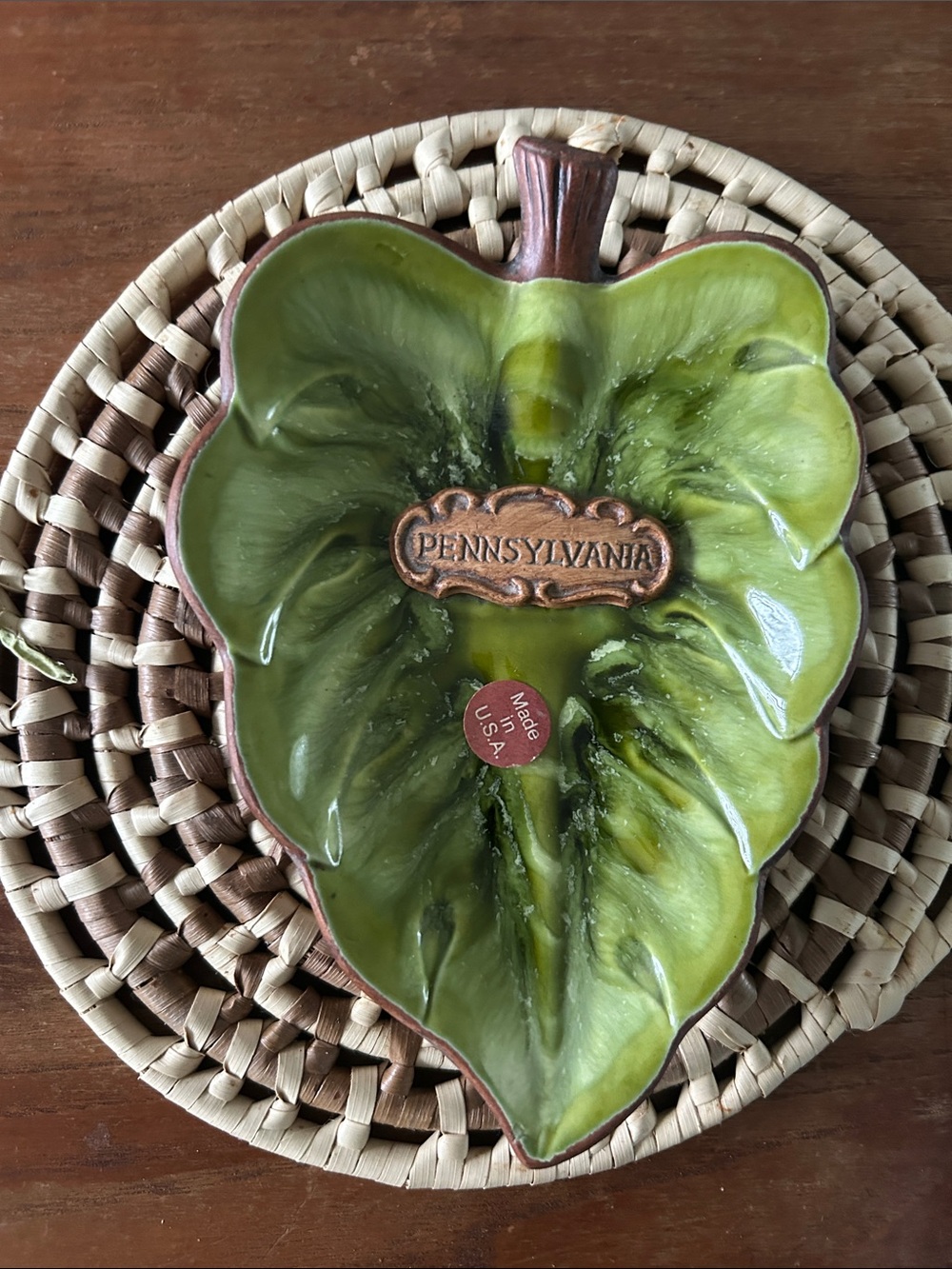Green Leaf Decorative Ceramic Dish